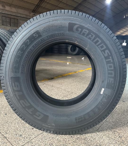 11R22.5-18PR GT276 Block Pattern Tyre